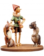 Pinocchio mit Fuchs und Katze auf Sockel